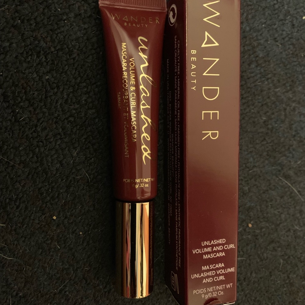 New wander mascara